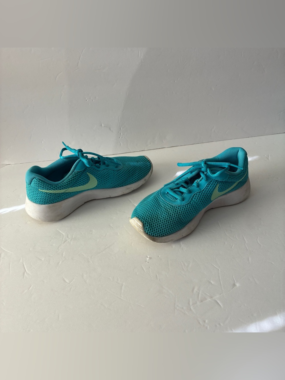 Kids Nike Teal Mesh Sneakers with Lime Swoosh Size 6
